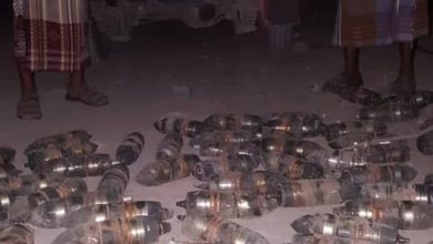 صورة أمن عدن: العثور على مخزن للقذائف والمتفجرات على مقربة من منشأة المصافي والقبض على 24 مشتبهاً