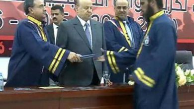 صورة أوائل جامعة عدن يناشدون رئيس الحكومة بضمهم إلى موازنة العام2019م