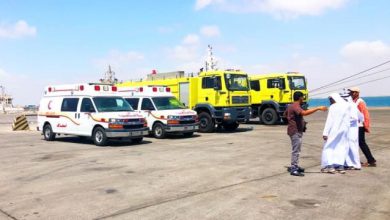 صورة الامارات ترفد مطار عدن ومراكز الدفاع المدني بعربات اطفاء وسيارات اسعاف