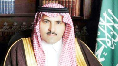 صورة السفير السعودي: الحـوثيون دمروا آمال اليمنيين خدمة لإيران