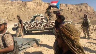 صورة شبوة.. القوات الجنوبية تستهدف مواقع تمركز مليشيا الإخوان الإرهابية بمنطقة العرم بحبان