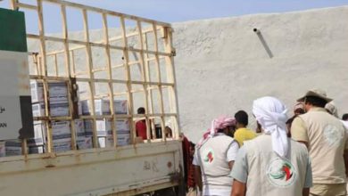 صورة تستفيد منها 378 أسرة.. خليفة الإنسانية تقدم قوافل جديدة لقرى ومناطق في سقطرى (صور)