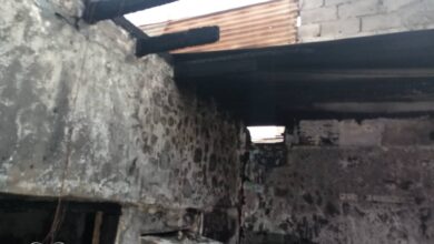 صورة حريق يلتهم منزل أسرة في دار سعد بعدن
