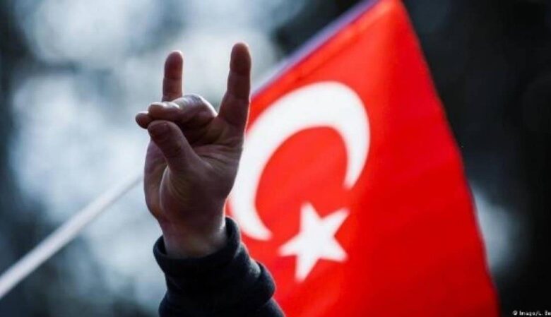 بعد فرنسا..أوروبا تعتزم حظر «الذئاب الرمادية» التركية
