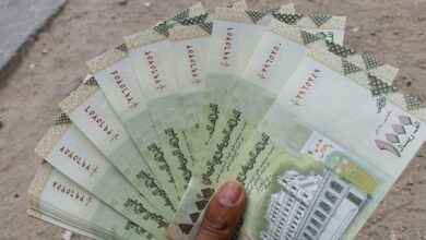 صورة مليشيا الحوثي تصادر الأوراق النقدية الجديدة لتمويل عملياتها العسكرية