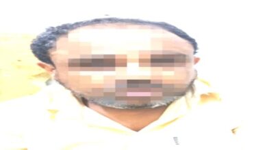 صورة #عدن.. الأجهزة الأمنية تلقي القبض على رجل ينتحل صفة شرطي بالشيخ عثمان