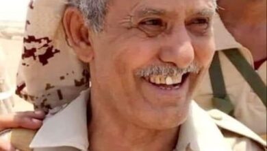 صورة العميد ناصر السعدي يُعزي في وفاة الرئيس السابق للهيئة التنفيذية للقيادة المحلية بمحافظة أبين عبدالله الحوتري
