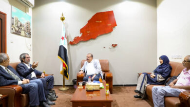 صورة رئيس الجمعية الوطنية يلتقي مدير مكتب المبعوث الأممي فـي العاصمة عدن