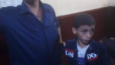 صورة إدارة أمن #عدن تعيد طفل مفقود إلى أسرته