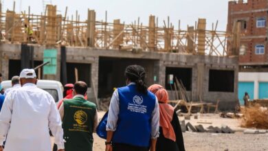 صورة فريق مركز #الملك_سلمان للإغاثة يتفقد مشروع بناء وإعادة تأهيل عدد من المدارس بالعاصمة #عدن