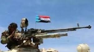 صورة القوات الجنوبية تستهدف تجمعات للمليشيات الحوثية في منطقة يعيس جنوبي دمت
