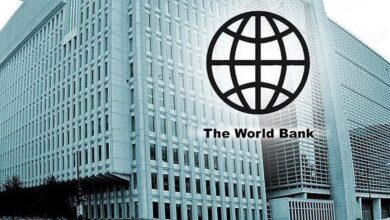 صورة حكومة المناصفة تطالب البنك الدولي باستئناف عمله من العاصمة عدن