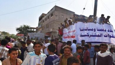 صورة أهالي حيس يحتفون بتحرير المدينة من مليشيات الحوثي بمهرجان شعبي