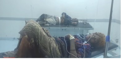 صورة إصابة مسنين بشظايا قذيفة هاون حوثية شرق حيس