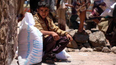 صورة الأمم المتحدة تعلن إيقاف برامج إغاثة حيوية في اليمن جراء نقص التمويل