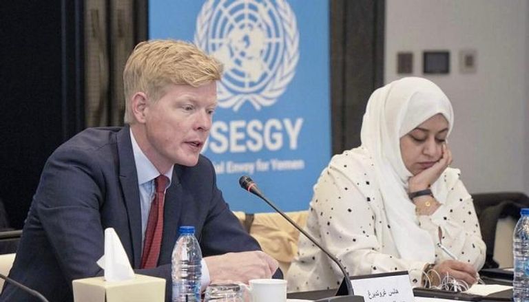 160 003419 yemeni un consultations in jordan 700x400