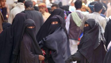 صورة في يوم المرأة العالمي.. تقرير يسلط الضوء على الانتهاكات الحوثية بحقق المرأة اليمنية