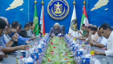صورة الرئيس القائد عيدروس الزُبيدي يترأس اجتماعا استثنائيا للهيئة التنفيذية لانتقالي حضرموت