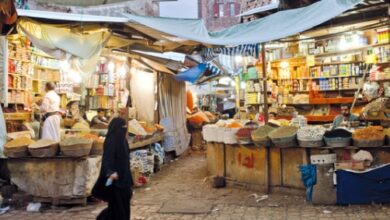 صورة مليشيات الحوثي تجبر المحلات التجارية في صنعاء على دفع مبالغ مالية لتغطية فعالياتها الطائفية