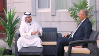 صورة موعد بث مقابلة الرئيس الزُبيدي على قنوات الإمارات وقناة عدن المستقلة