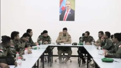 صورة العميد الربيعي يترأس اجتماعاً دوريا لقيادة قوات الحزام الأمني بالعاصمة عدن