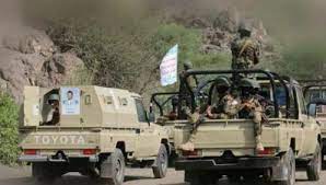 صورة مليشيا الحوثي تدفع بتعزيزات غير مسبقوقة إلى ماوية وأطراف مديرية الأزارق