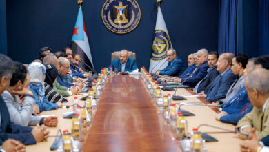 صورة الرئيس الزُبيدي يترأس اجتماعا لهيئة الرئاسة والهيئات المساعدة