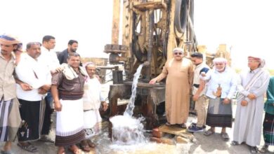 صورة «الهلال الإماراتي» يدشن افتتاح مشروع بئر مياه ارتوازية بمديرية وادي العين