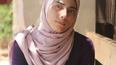 صورة حاصلة على جائزة الشارقة للإبداع العربي.. وفاة الأديبة الفلسطينية الشابة هبة أبو ندى ضحية قصف غزة