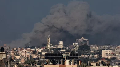 صورة حرب غزة تدخل شهرها الرابع.. غارات إسرائيلية مكثفة على خان يونس