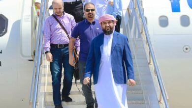صورة النائب المحرّمي يعود إلى العاصمة عدن بعد جولة عمل خارجية